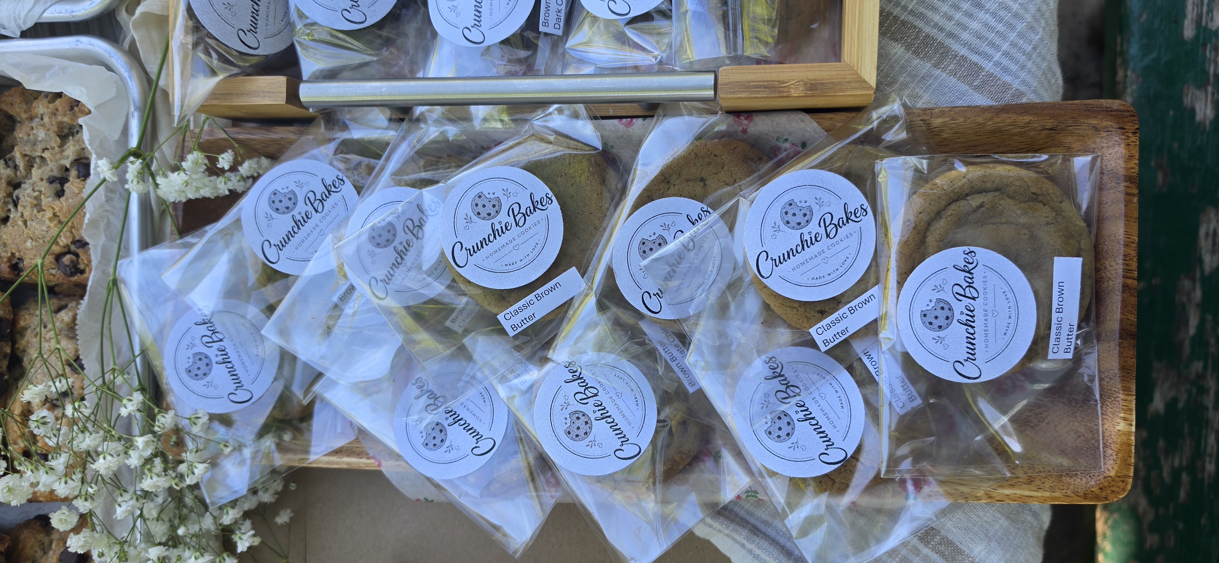 Individually wrapped labelled cookies